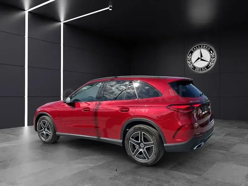 Nuevo Mercedes GLC220 197 CV (144 kW) 2026 Granate SUV