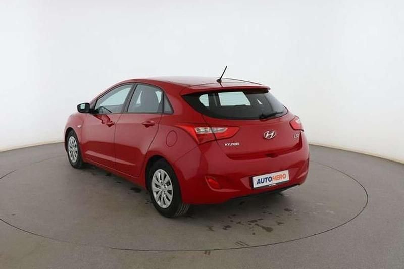 Brugt Hyundai i30 91 HK (66 kW) 2015 Rød Sedan