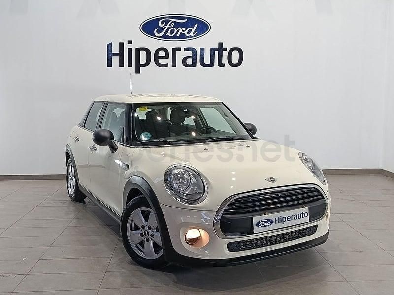 Usado Mini ONE 102 CV (75 kW) 2018 Blanco Utilitario
