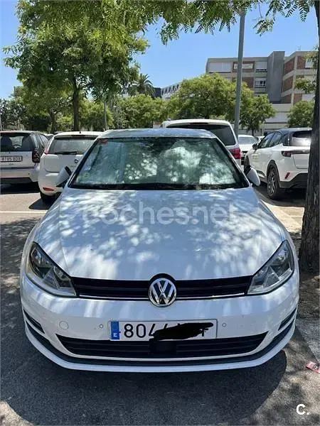 Usado VW Golf Sportsvan Business 110 CV (80 kW) 2016 Blanco Monovolumen