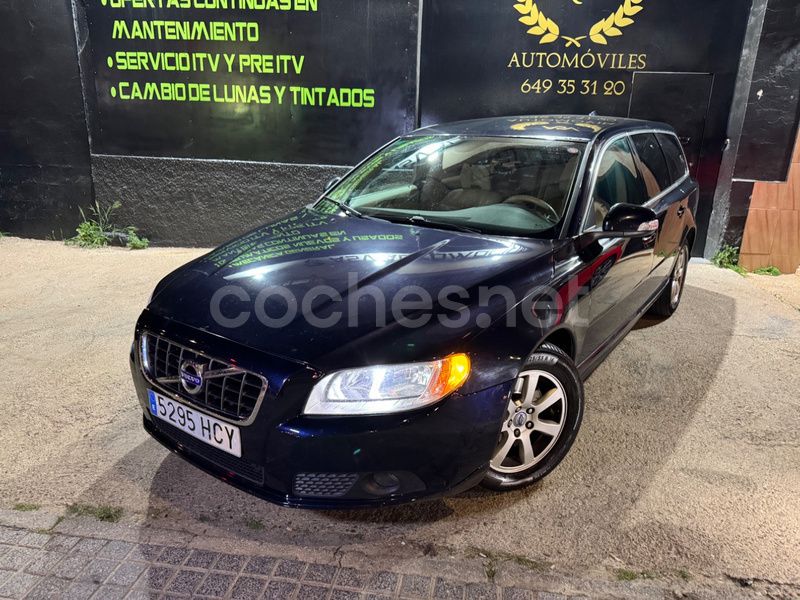 Azul Usado 2011 Volvo V70 Momentum Familiar | 7800 € - Imagen 1/4