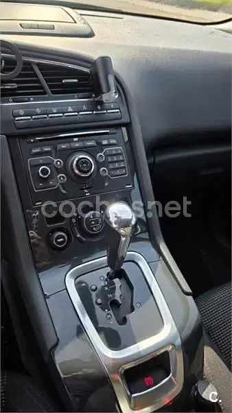 Usado Peugeot 5008 Sport 163 CV (119 kW) 2011 Negro Monovolumen