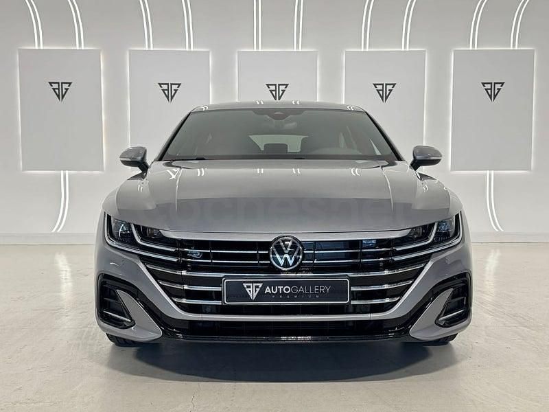 Usado VW Arteon R-line 218 CV (160 kW) 2021 Gris / plata Familiar