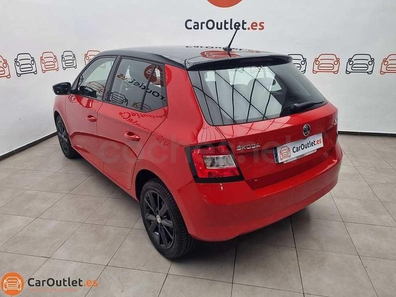 Usado Skoda Fabia Ambition 75 CV (55 kW) 2018 Rojo Berlina