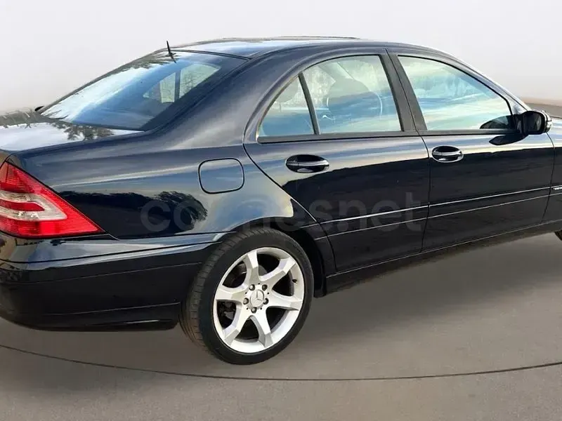 Usado Mercedes C220 Sport Edition 150 CV (110 kW) 2007 Negro Berlina
