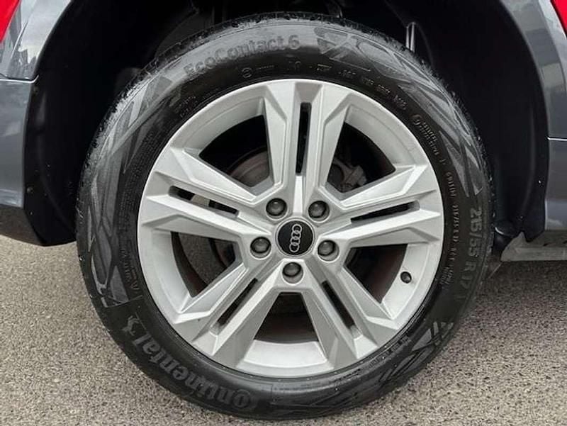 Usado Audi Q2 Sport 110 CV (80 kW) 2023 Rojo SUV