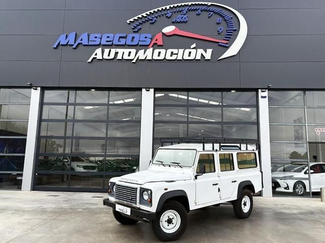Beige Usado 2016 Land Rover Defender SE SUV | 27.490 € (Un poco caro) - Imagen 1/4