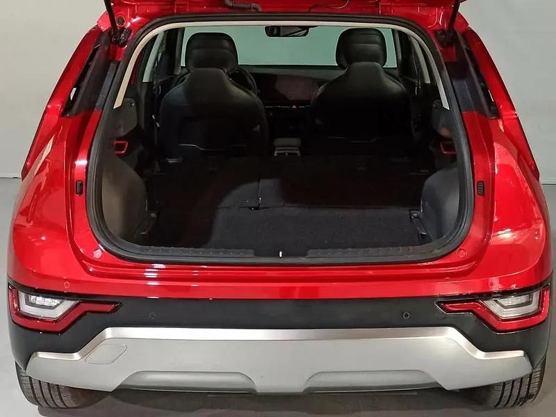 Usado Kia Niro 138 HP (101 kW) 2025 Vermelho SUV