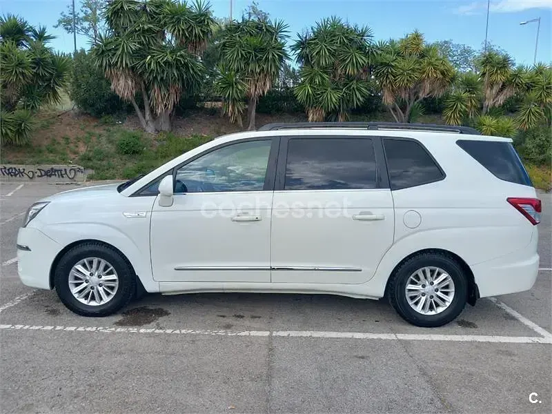 Usado SsangYong Rodius 178 CV (130 kW) 2018 Blanco Monovolumen