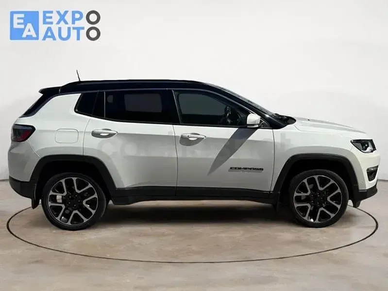 Usado Jeep Compass Limited 140 CV (102 kW) 2020 Blanco SUV
