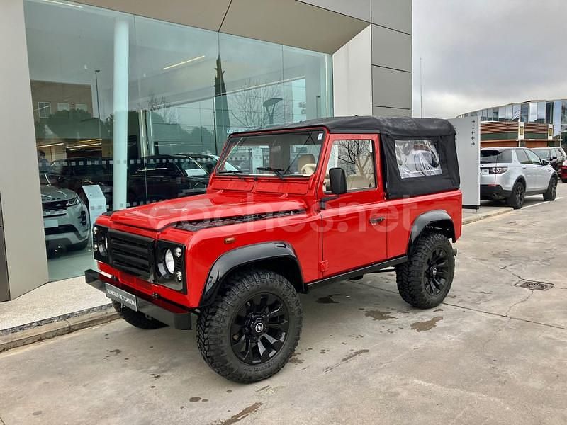 Usado Land Rover Defender 122 CV (89 kW) 1999 Rojo SUV