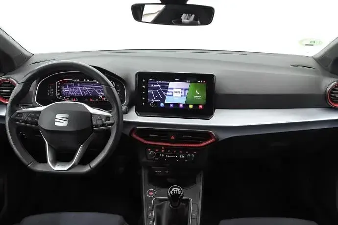 Usado Seat Ibiza FR 115 CV (84 kW) 2025 Utilitario