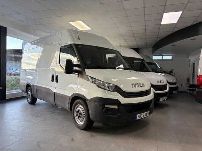 Usado Iveco Daily 159 CV (116 kW) 2022 Blanco Berlina