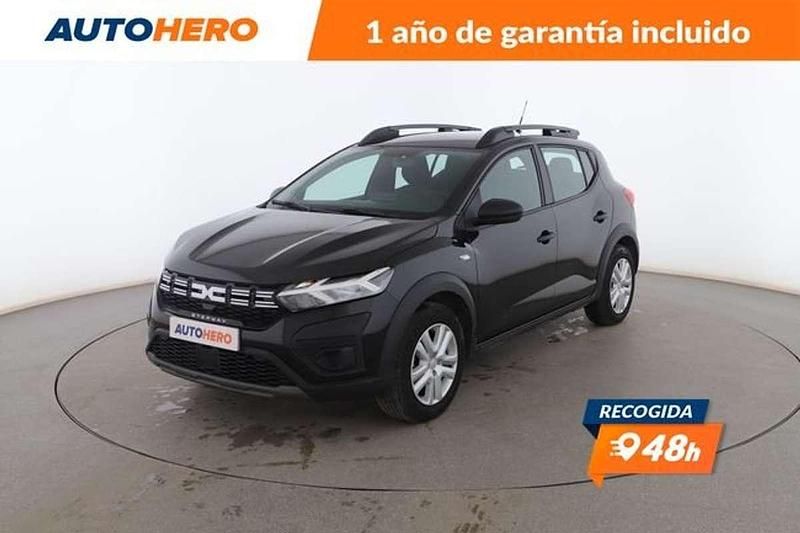 Negro Usado 2023 Dacia Sandero Essentiel Utilitario | 15.047 € (Precio justo) - Imagen 1/3