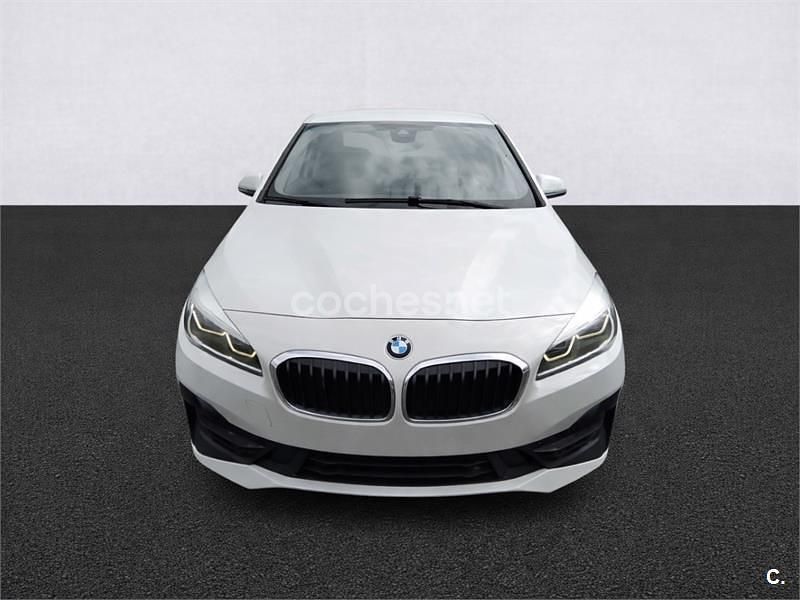 Usado BMW 225 Active Tourer iPerformance 224 CV (164 kW) 2019 Blanco Monovolumen