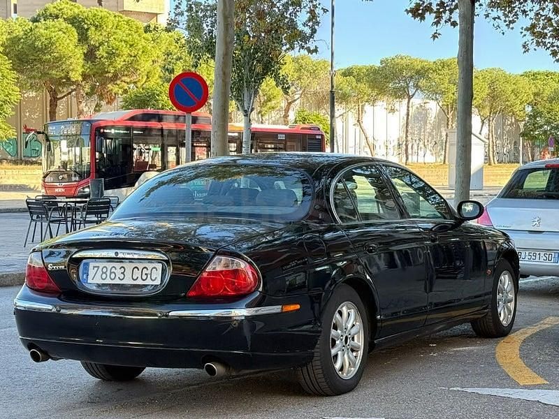 Usado Jaguar S-Type Executive 238 CV (175 kW) 2003 Negro Berlina