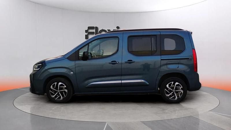 Usado Toyota Proace Verso Active 131 CV (96 kW) 2024 Azul Familiar
