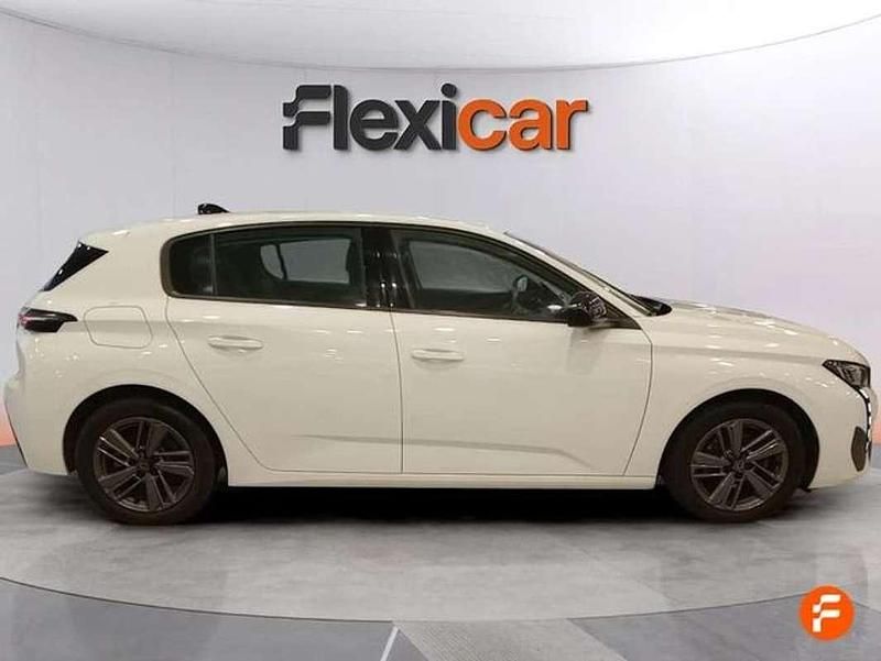 Usado Peugeot 308 Active 131 CV (96 kW) 2023 Blanco Utilitario