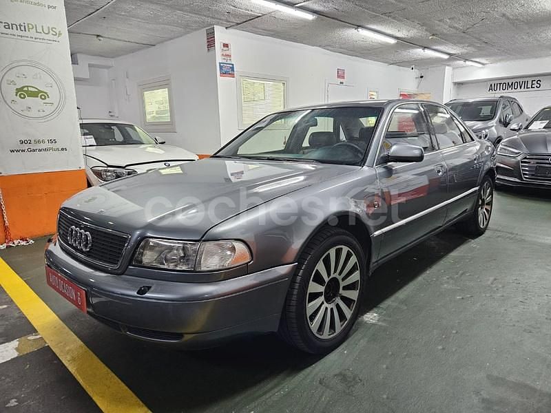 Usado Audi A8 300 CV (220 kW) 1997 Gris / plata Berlina