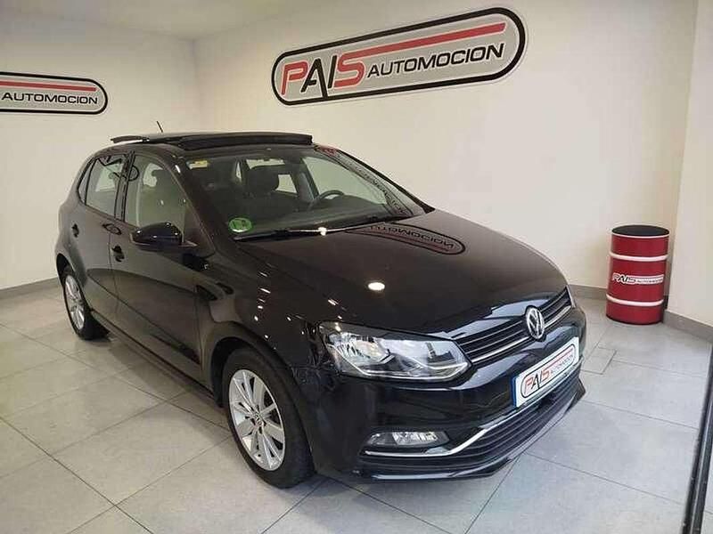 Usado VW Polo Sportline 90 CV (66 kW) 2014 Negro Utilitario