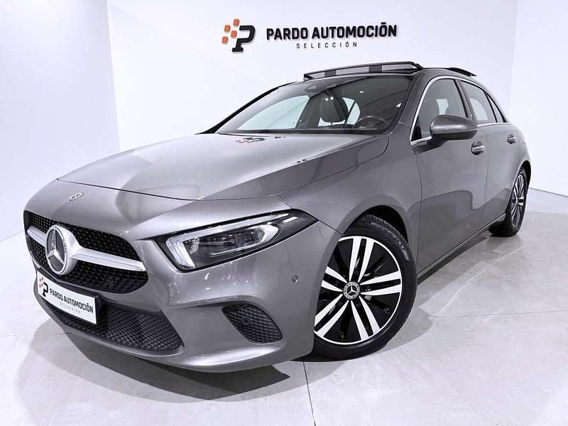 Usado Mercedes A180 Business 116 CV (85 kW) 2020 Gris Utilitario