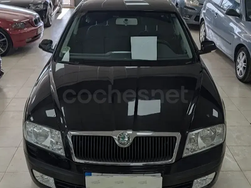 Usado Skoda Octavia Elegance 140 CV (102 kW) 2007 Negro Berlina