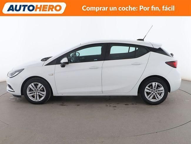 Usado Opel Astra Selective 126 CV (92 kW) 2017 Blanco Berlina