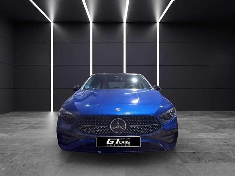 Usado Mercedes A250 AMG 218 CV (160 kW) 2024 Azul Berlina