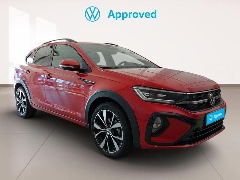 Usado VW Taigo R-line 110 CV (80 kW) 2023 Rojo intenso metalizado SUV