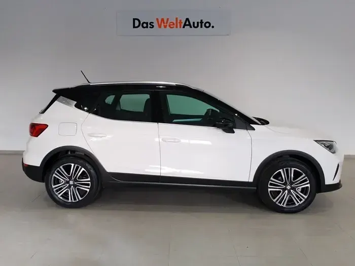 Usado Seat Arona FR 115 CV (84 kW) 2025 Blanco SUV