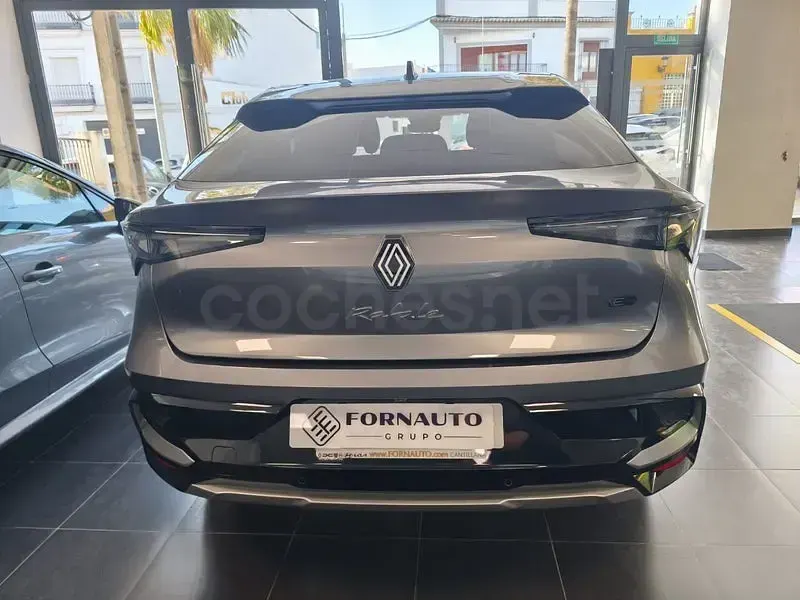 Nuevo Renault Rafale Techno 200 CV (147 kW) 2026 Gris / plata SUV