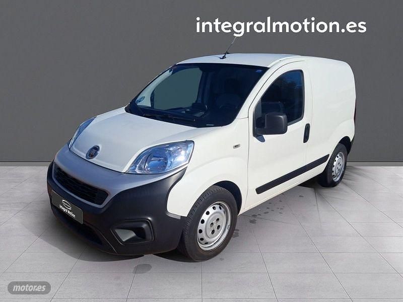 Blanco Usado 2021 Fiat Fiorino Monovolumen | 10.330 € (Precio justo) - Imagen 1/4
