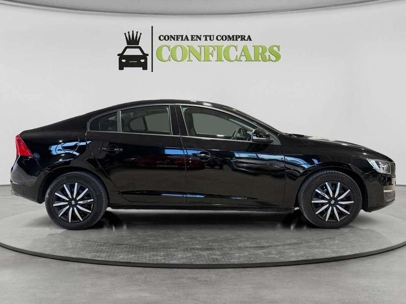 Usado Volvo S60 Momentum 115 CV (84 kW) 2014 Negro Berlina