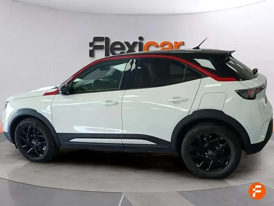 Usado Opel Mokka-e GS Line 100 kW (136 CV) 2022 Blanco SUV