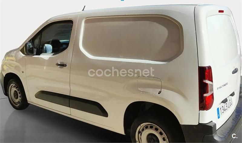 Usado Peugeot Partner Tepee Outdoor 120 CV (88 kW) 2016 Blanco Monovolumen