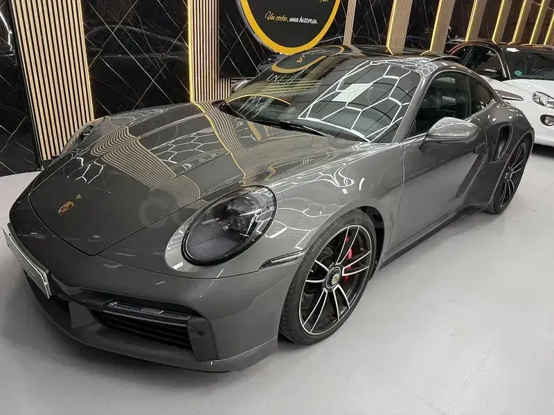 Usado Porsche 911 Turbo 580 CV (426 kW) 2021 Gris / plata Coupe