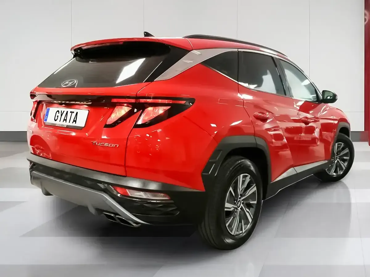 Usado Hyundai Tucson 115 CV (84 kW) 2021 Rojo SUV