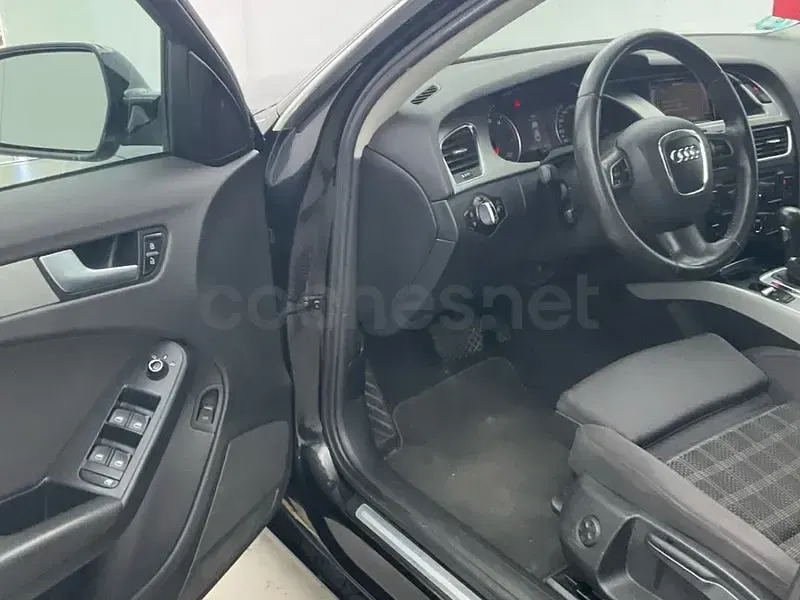 Usado Audi A4 180 CV (132 kW) 2010 Negro Berlina