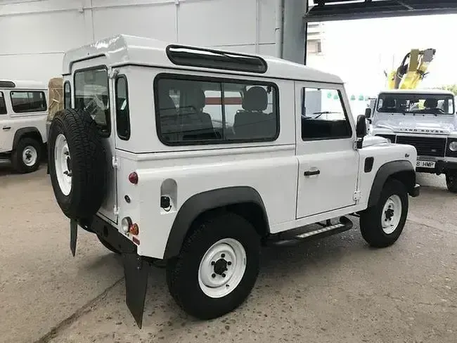 Usado Land Rover Defender SE 122 CV (89 kW) 2014 Blanco SUV