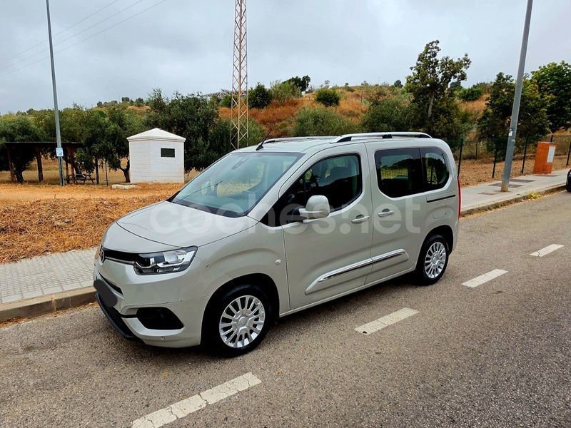 Beige Usado 2021 Toyota Proace Verso Advance Familiar | 14.750 € (Caro) - Imagen 1/4