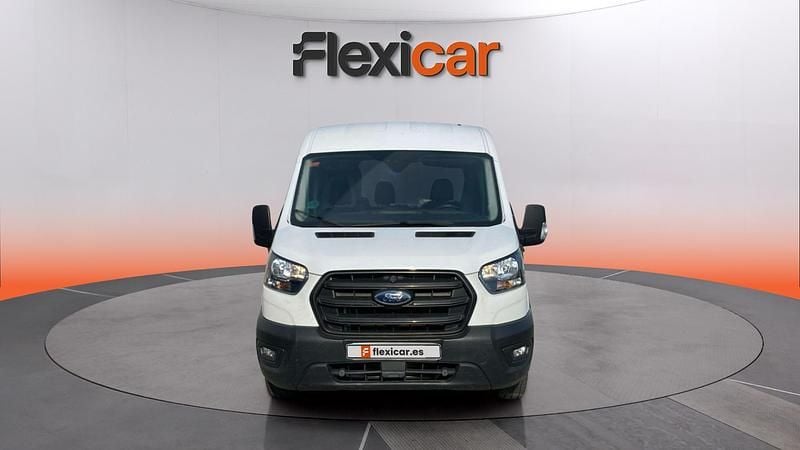 Usado Ford Transit Trend 130 CV (95 kW) 2023 Blanco Berlina