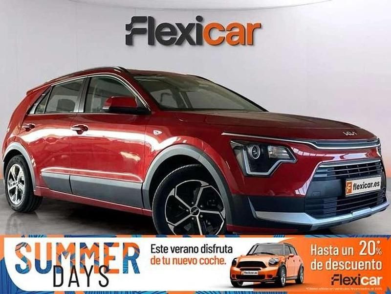 Burdeos Usado 2023 Kia Niro 2 SUV | 22.390 € (Precio justo) - Imagen 1/4