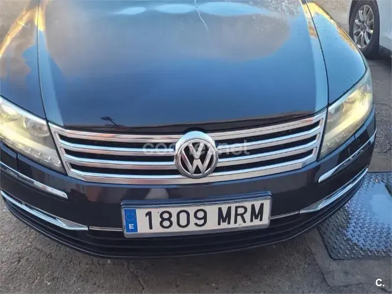 Usado VW Phaeton 240 CV (176 kW) 2013 Negro Berlina