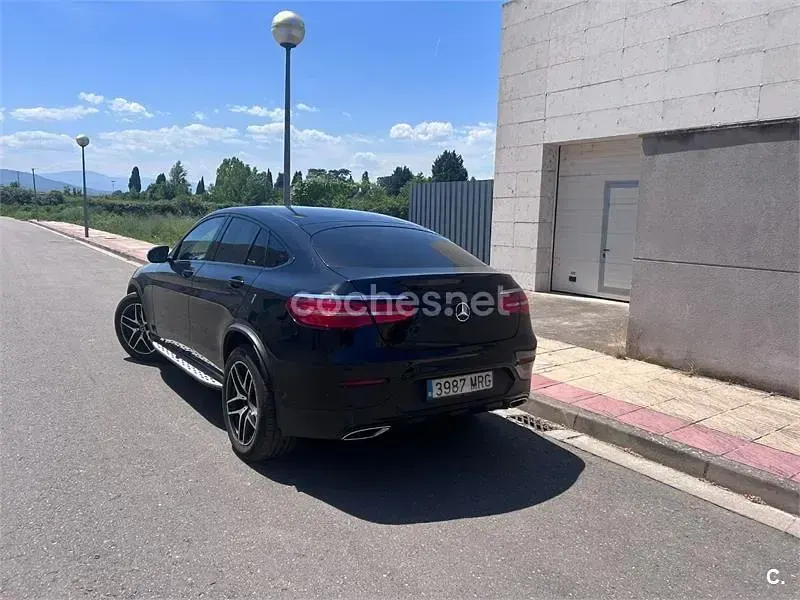 Usado Mercedes GLC250 204 CV (150 kW) 2017 Negro SUV
