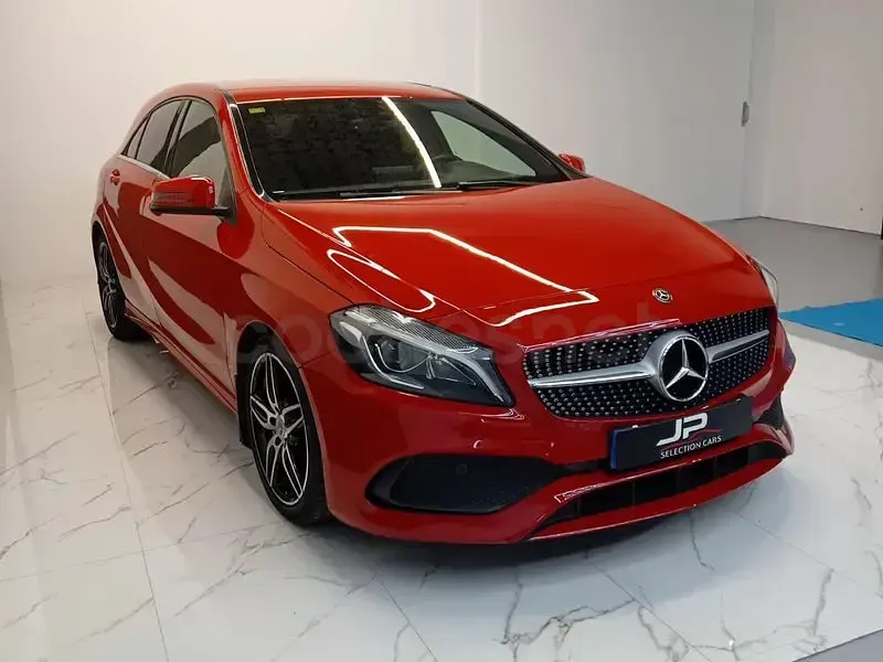 Usado Mercedes A200 150 CV (110 kW) 2018 Rojo Berlina