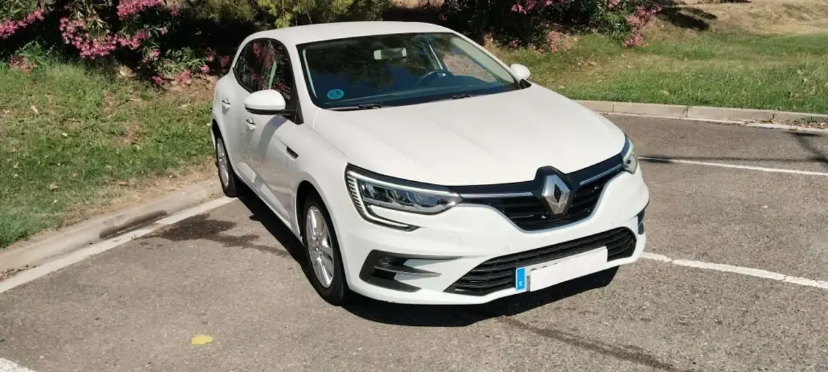 Usado Renault Mégane II Equilibre 140 CV (102 kW) 2023 Blanco Berlina