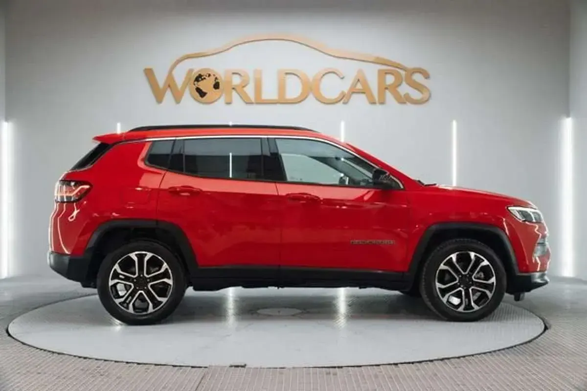 Usado Jeep Compass Limited 131 CV (96 kW) 2022 Rojo SUV