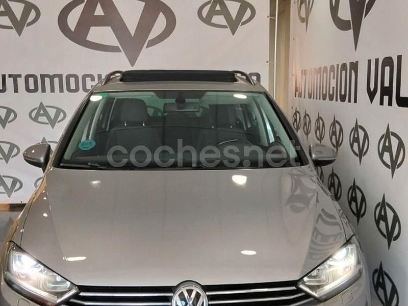 Usado VW Golf Sportsvan Sportline 150 CV (110 kW) 2015 Gris / plata Monovolumen