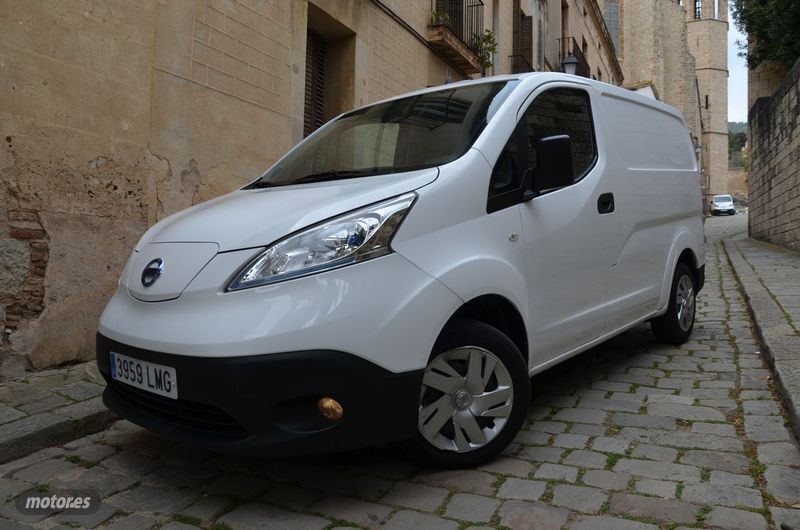 Blanco Usado 2021 Nissan e-NV200 Van | 10.300 € - Imagen 1/4
