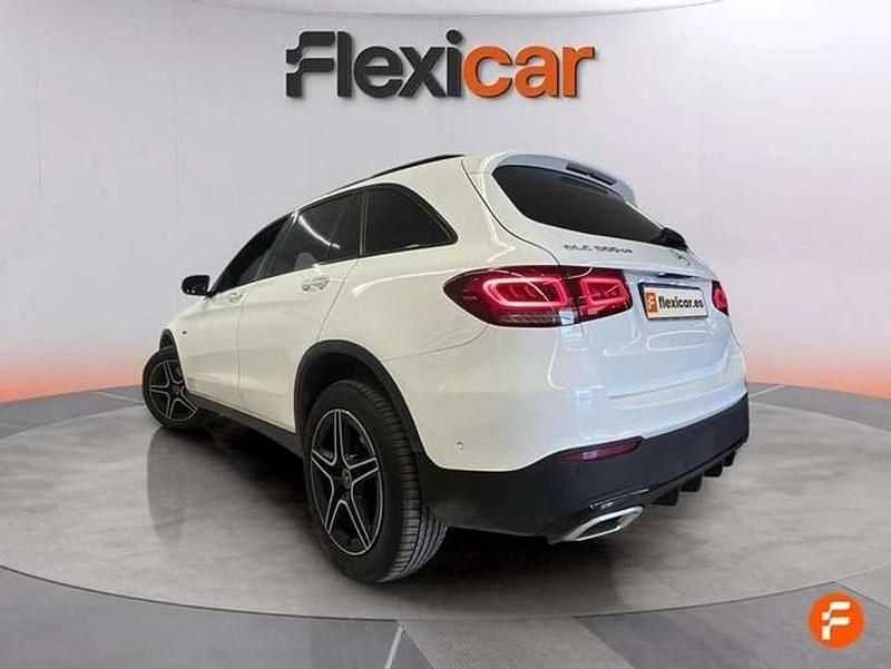 Usado Mercedes GLC300e 313 CV (230 kW) 2020 Blanco Coupe